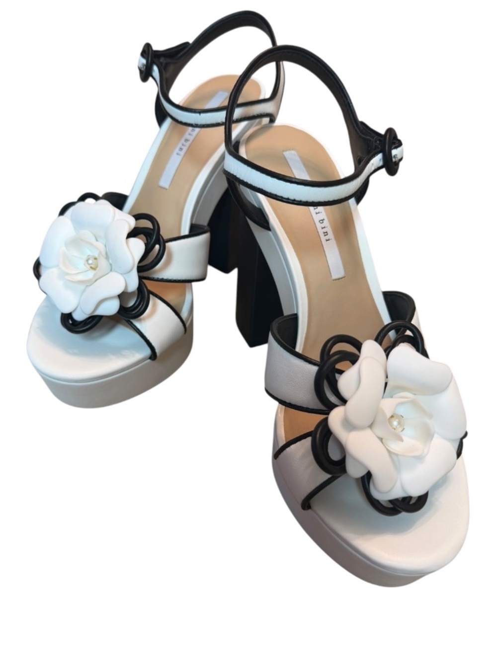 Chunky Heel Model off Duty Gianni Bini Floral Platform Sandal Heels Size 9.5